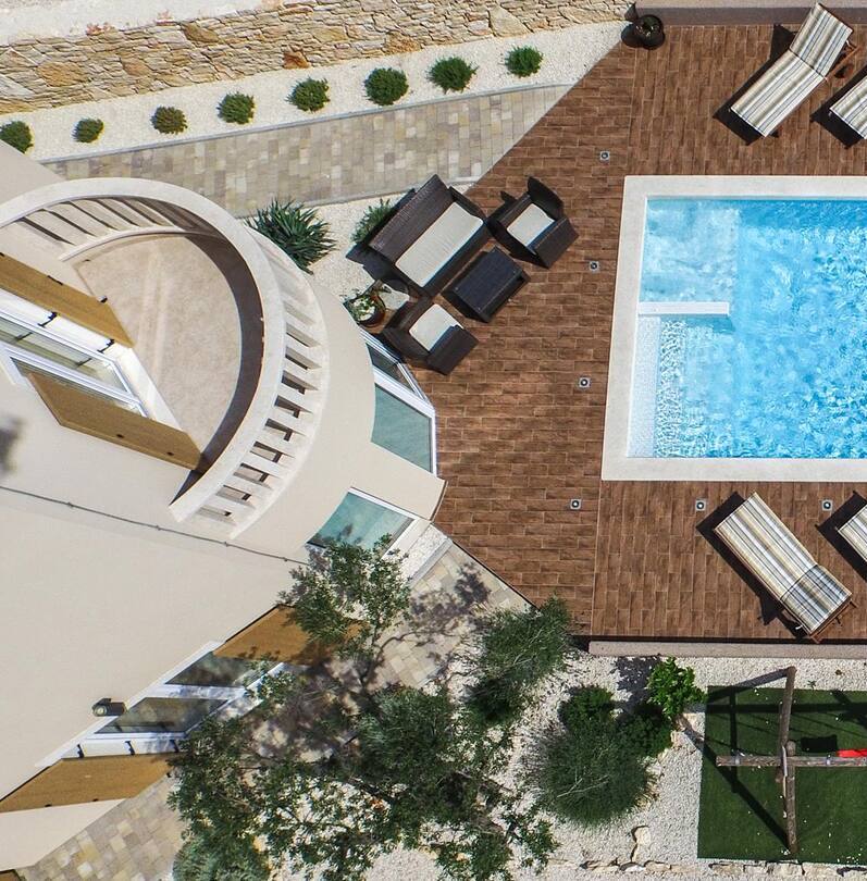Pet-Friendly Villas