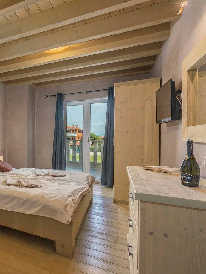 Spacious Modern Interiors