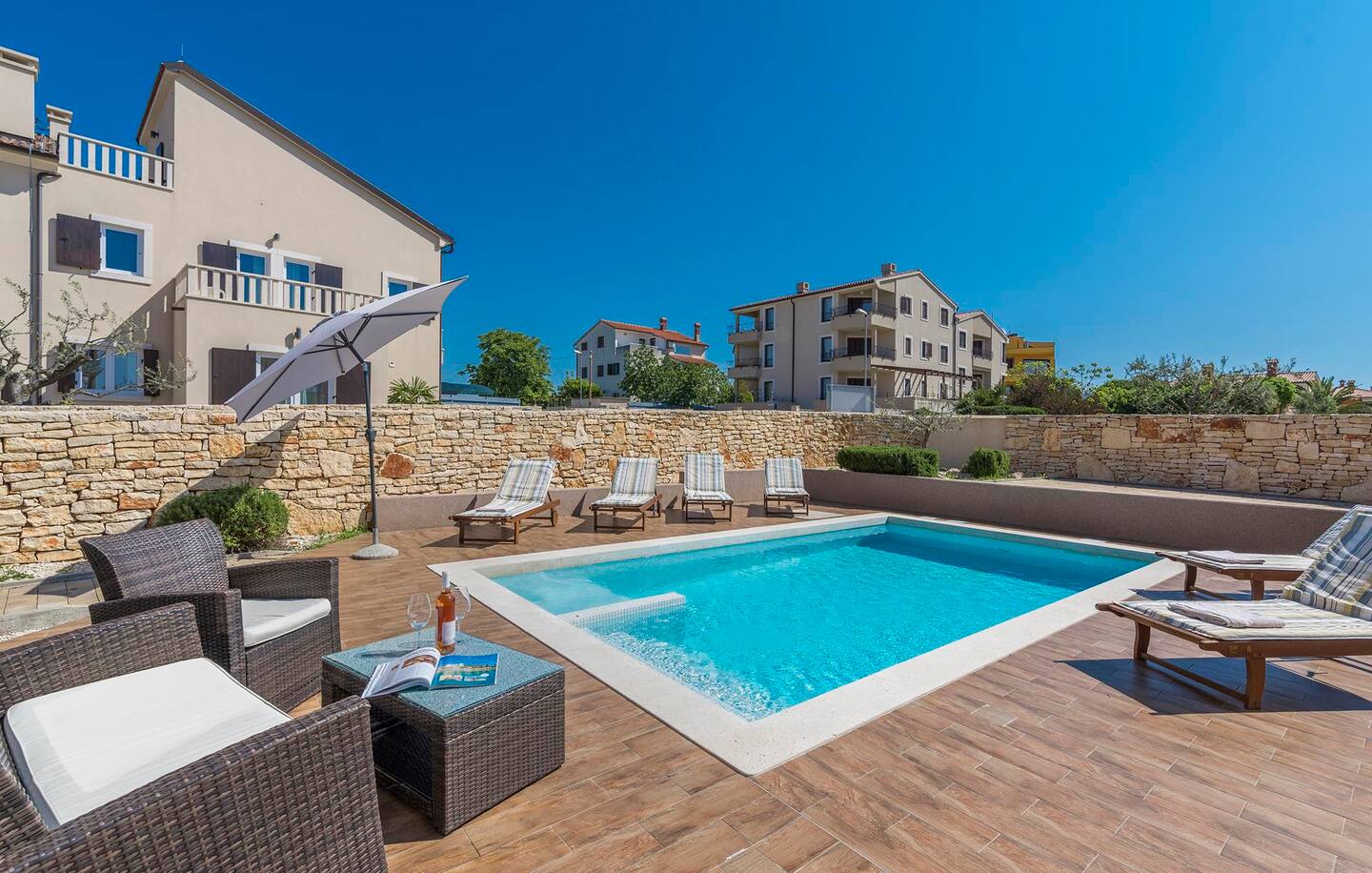 VILLA CHIARA